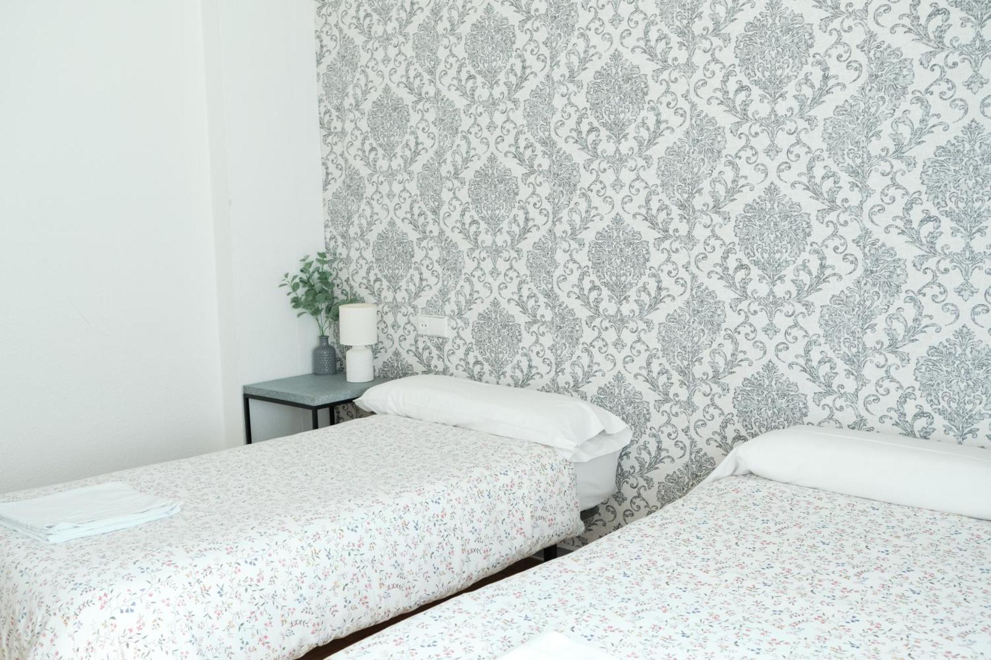 Hostel Rua 35 Леон Екстериор снимка